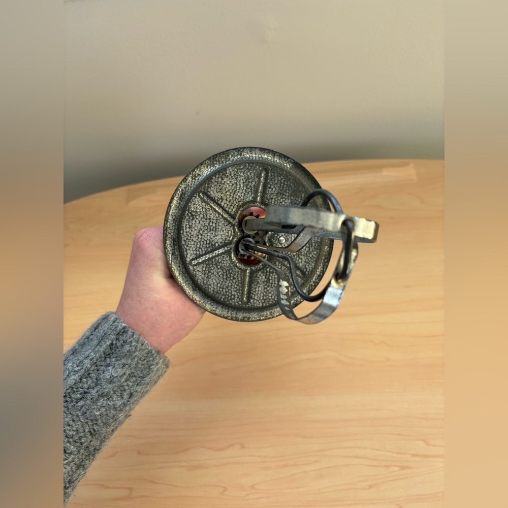 2 antique/vintage cookware, Stovetop Toaster & Red Handled Egg Beater/Hand Mixer - Picture 8 of 11